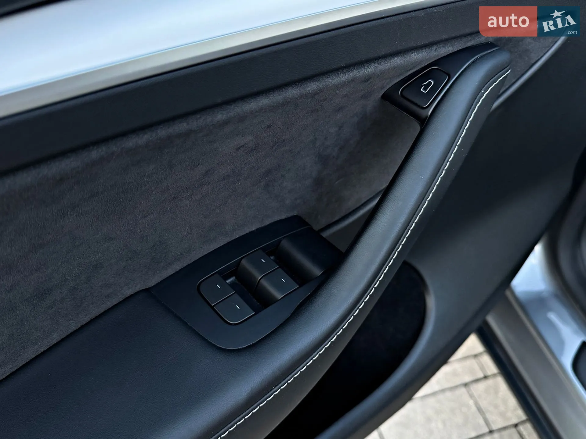 2024 Tesla Model Y - мініатюра 33