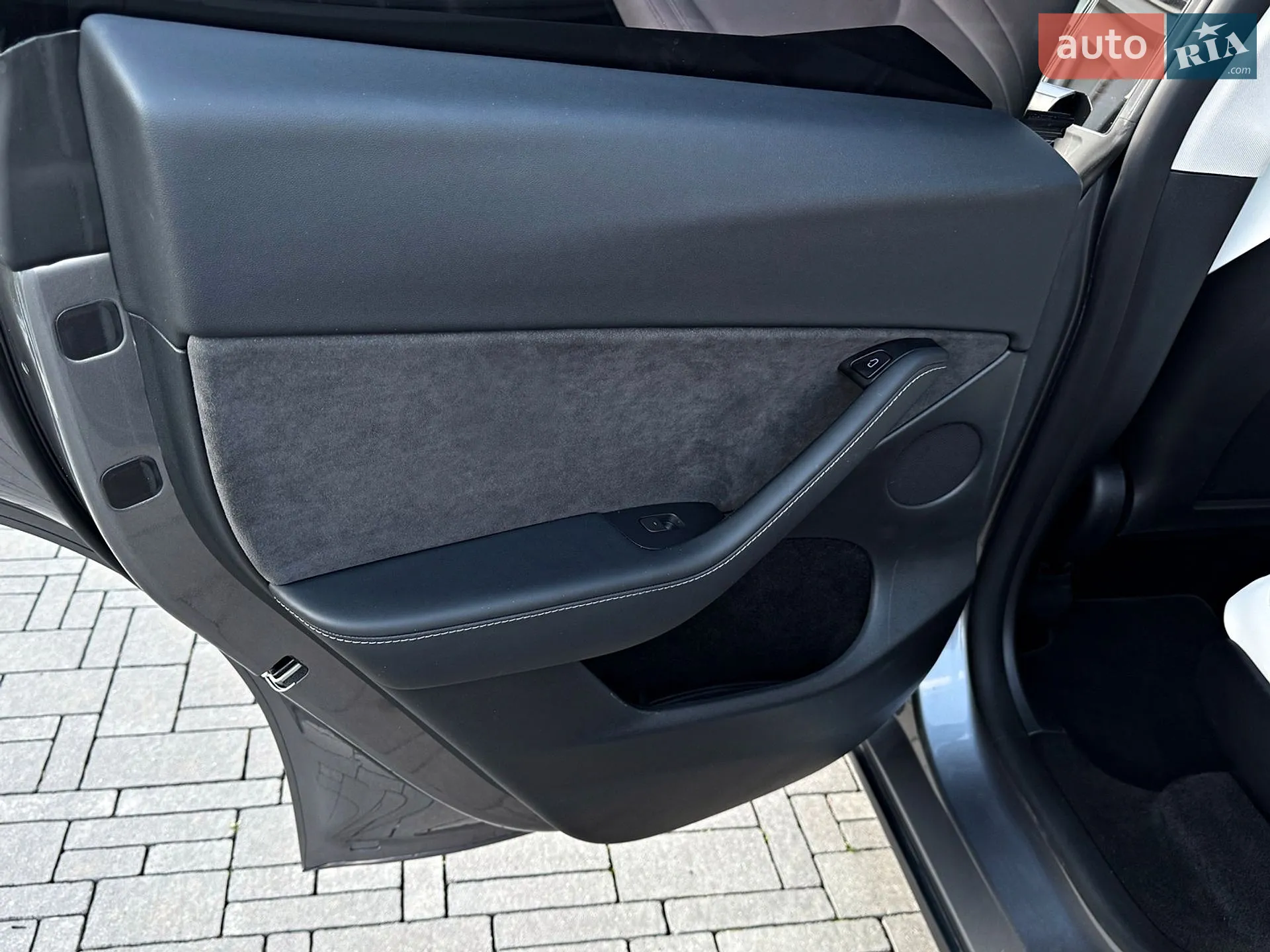2024 Tesla Model Y - мініатюра 47