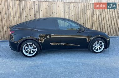 Позашляховик / Кросовер Tesla Model Y 2022 в Львові