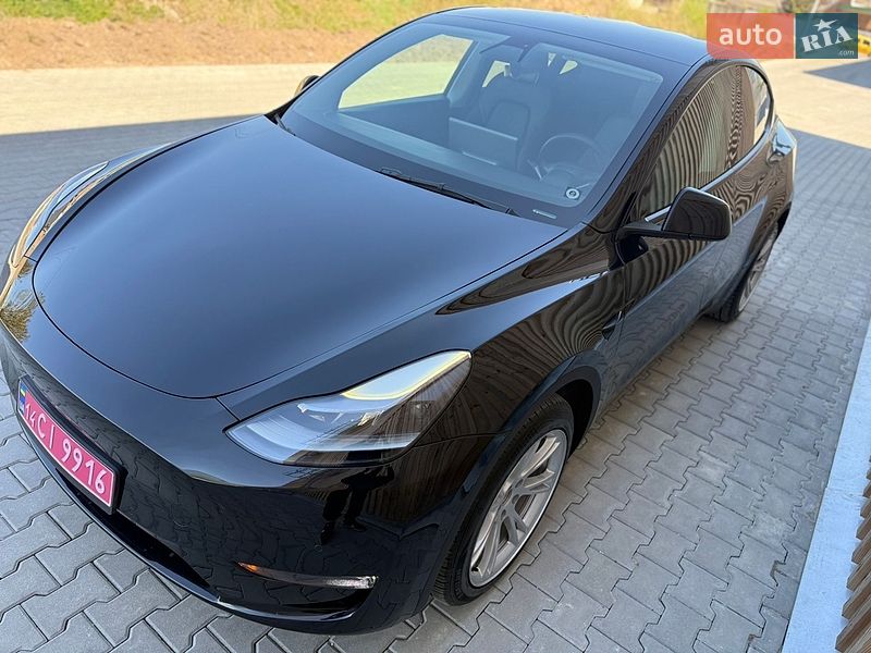Позашляховик / Кросовер Tesla Model Y 2022 в Львові