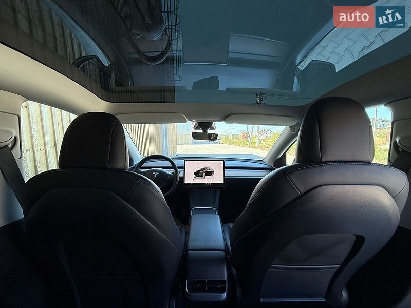Позашляховик / Кросовер Tesla Model Y 2022 в Львові