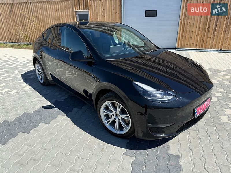 Tesla Model Y 2022