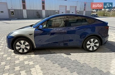Внедорожник / Кроссовер Tesla Model Y 2023 в Львове