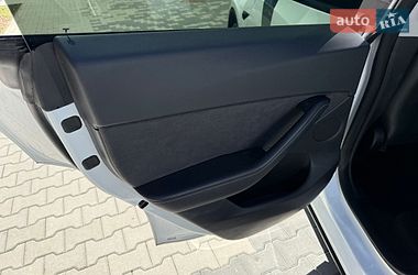 Внедорожник / Кроссовер Tesla Model Y 2021 в Львове