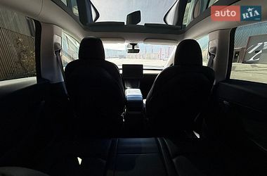 Внедорожник / Кроссовер Tesla Model Y 2021 в Львове