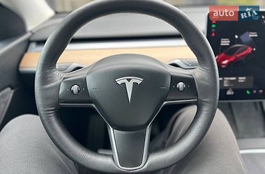 Внедорожник / Кроссовер Tesla Model Y 2021 в Львове
