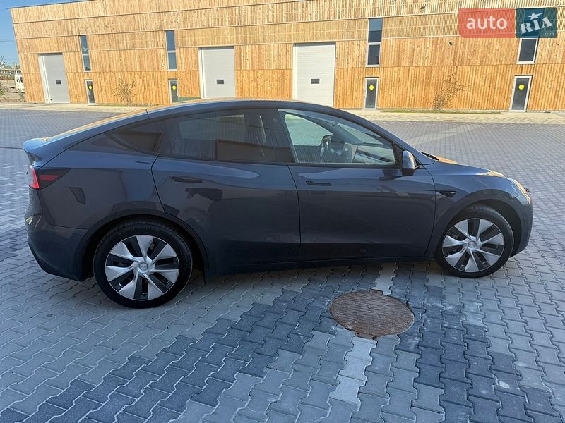 Внедорожник / Кроссовер Tesla Model Y 2022 в Львове