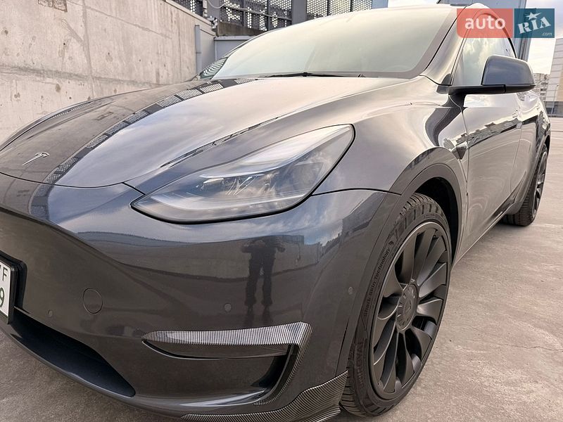 Внедорожник / Кроссовер Tesla Model Y 2022 в Киеве