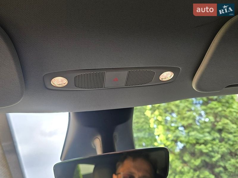 Внедорожник / Кроссовер Tesla Model Y 2021 в Киеве