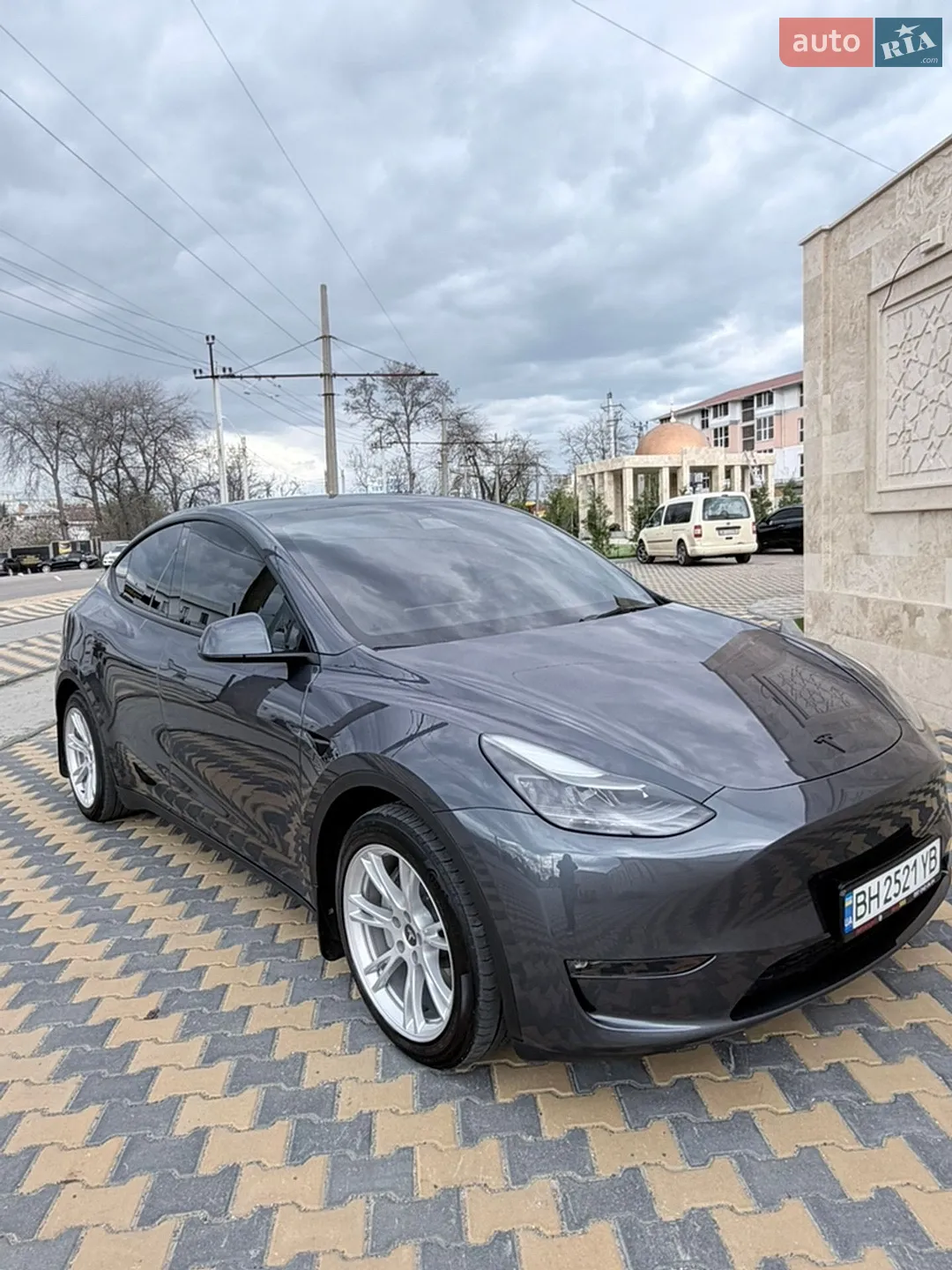 2023 Tesla Model Y - мініатюра 3