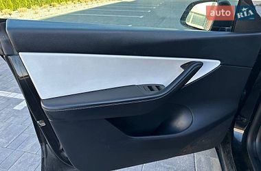 Внедорожник / Кроссовер Tesla Model Y 2021 в Луцке
