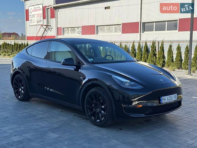 Внедорожник / Кроссовер Tesla Model Y 2021 в Луцке