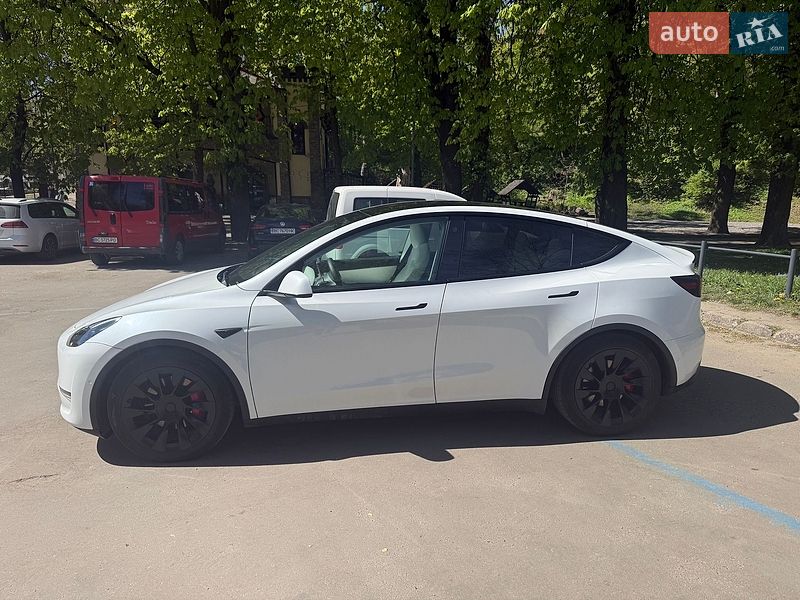 Внедорожник / Кроссовер Tesla Model Y 2022 в Львове