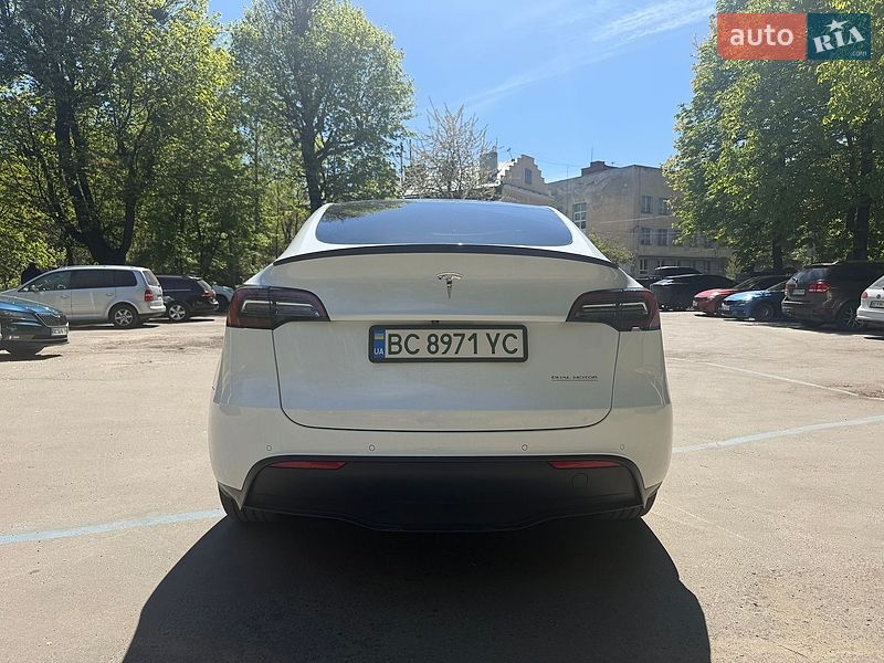 Внедорожник / Кроссовер Tesla Model Y 2022 в Львове