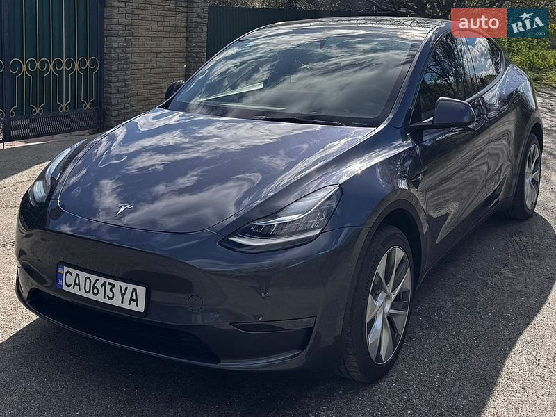 Внедорожник / Кроссовер Tesla Model Y 2023 в Черкассах