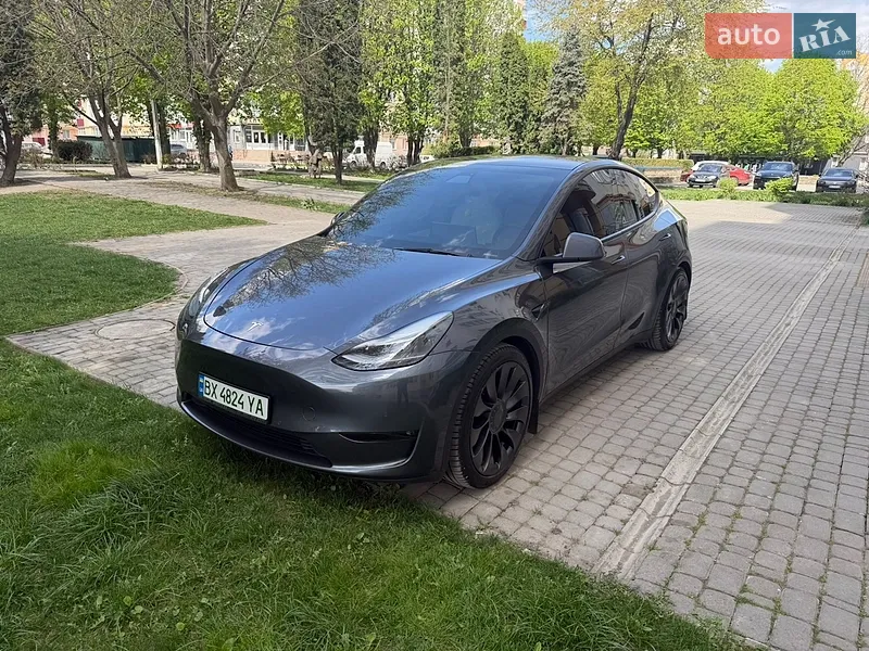 Tesla Model Y