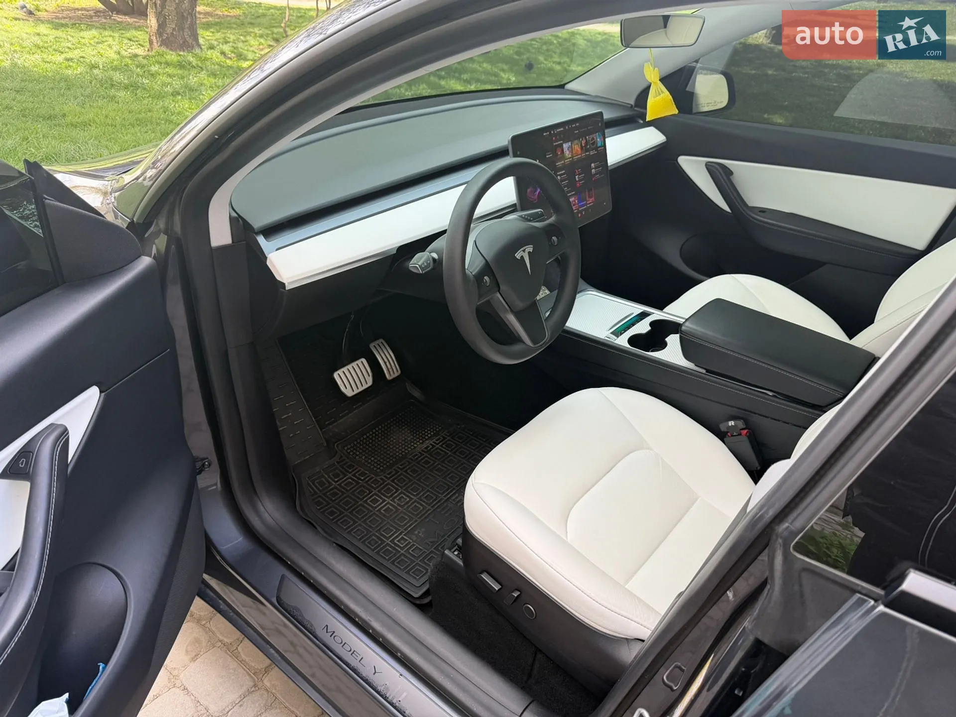 2021 Tesla Model Y - мініатюра 11