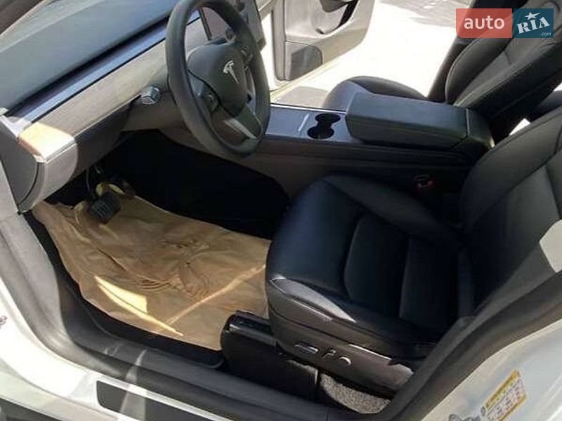 Внедорожник / Кроссовер Tesla Model Y 2024 в Одессе
