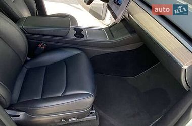 Внедорожник / Кроссовер Tesla Model Y 2024 в Одессе