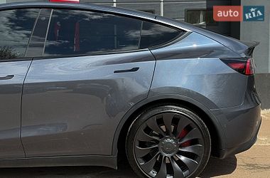 Внедорожник / Кроссовер Tesla Model Y 2022 в Киеве