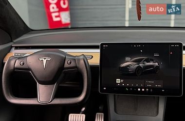 Внедорожник / Кроссовер Tesla Model Y 2022 в Киеве