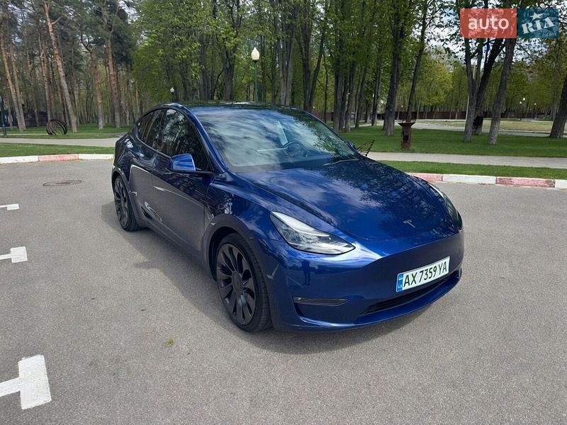 Внедорожник / Кроссовер Tesla Model Y 2023 в Харькове