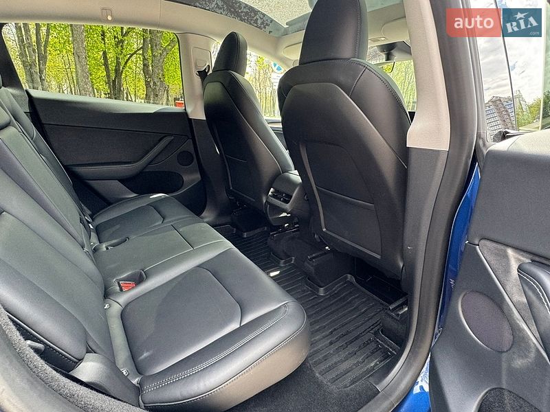 Внедорожник / Кроссовер Tesla Model Y 2023 в Харькове