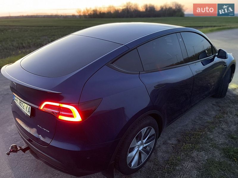 Tesla Model Y 2020