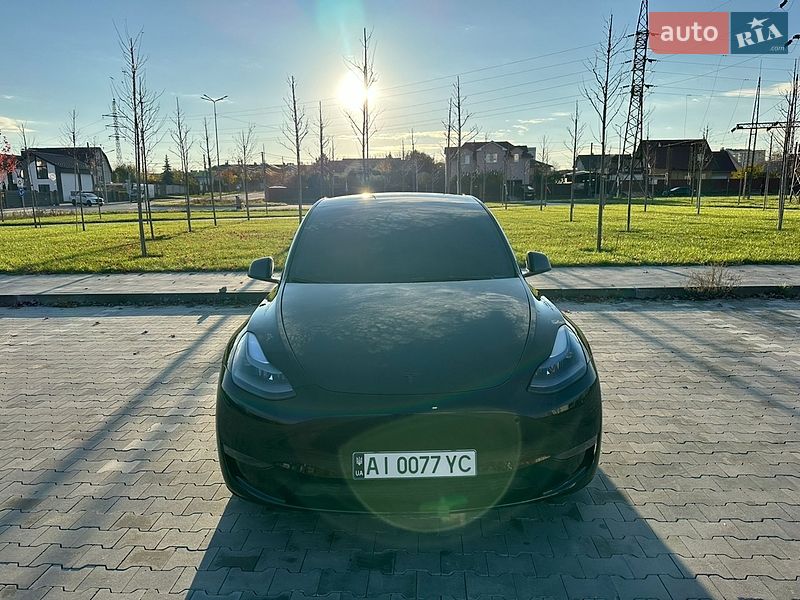 Внедорожник / Кроссовер Tesla Model Y 2022 в Киеве