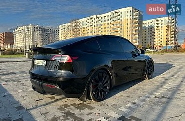 Внедорожник / Кроссовер Tesla Model Y 2022 в Киеве