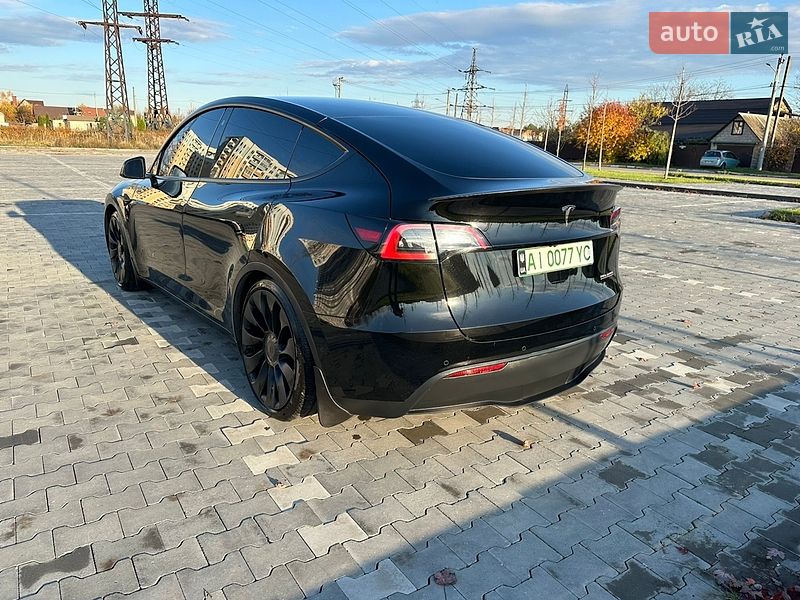 Внедорожник / Кроссовер Tesla Model Y 2022 в Киеве