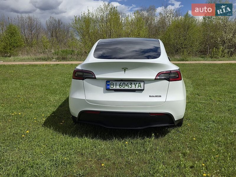 Внедорожник / Кроссовер Tesla Model Y 2023 в Полтаве