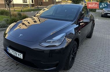 Внедорожник / Кроссовер Tesla Model Y 2025 в Тернополе