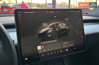 Позашляховик / Кросовер Tesla Model Y 2022 в Києві