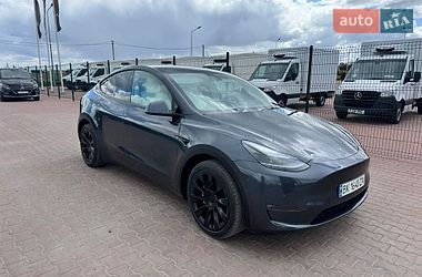 Внедорожник / Кроссовер Tesla Model Y 2022 в Ровно