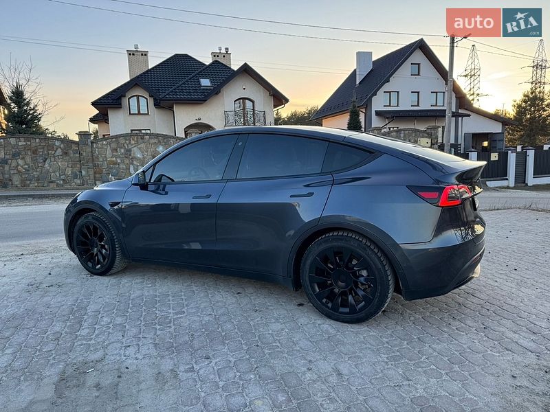 Внедорожник / Кроссовер Tesla Model Y 2020 в Новояворовске