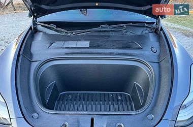 Внедорожник / Кроссовер Tesla Model Y 2020 в Новояворовске