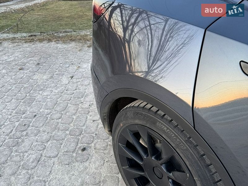 Внедорожник / Кроссовер Tesla Model Y 2020 в Новояворовске