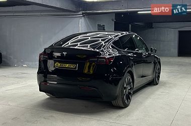 Внедорожник / Кроссовер Tesla Model Y 2023 в Черновцах