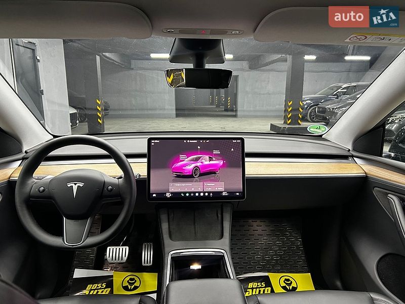 Внедорожник / Кроссовер Tesla Model Y 2023 в Черновцах
