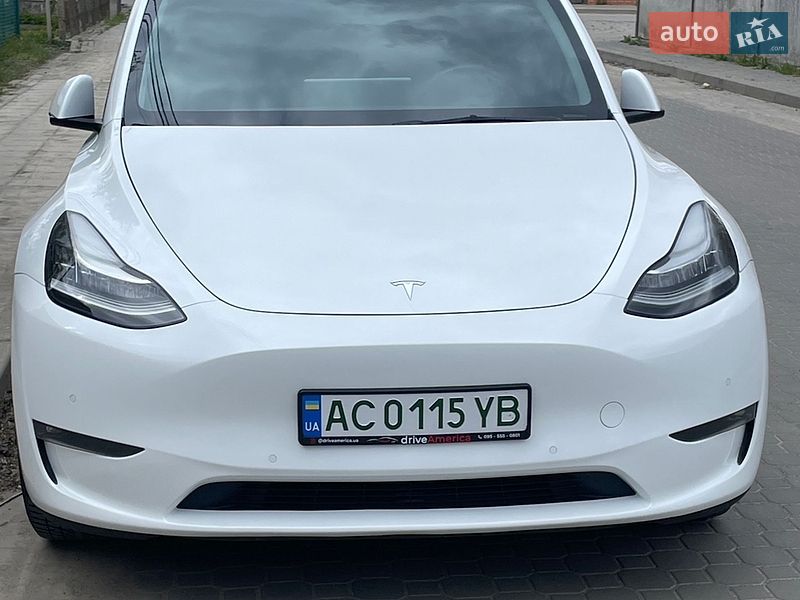 Tesla Model Y 2022