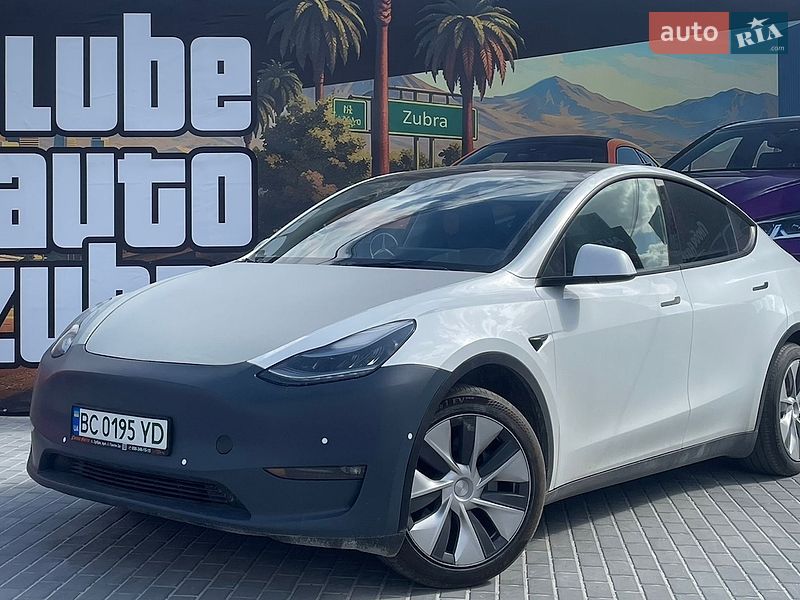 Tesla Model Y 2021