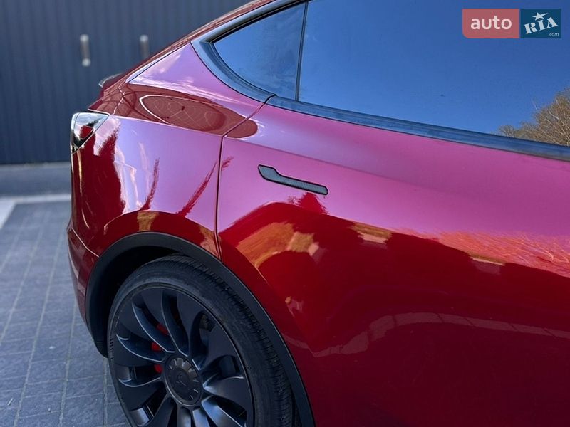 Внедорожник / Кроссовер Tesla Model Y 2024 в Самборе
