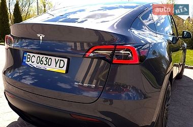 Внедорожник / Кроссовер Tesla Model Y 2023 в Львове