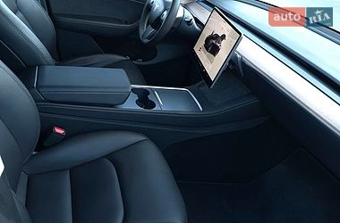Внедорожник / Кроссовер Tesla Model Y 2023 в Львове