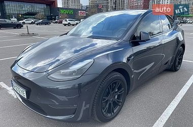 Позашляховик / Кросовер Tesla Model Y 2024 в Києві