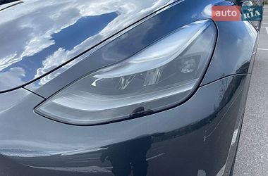 Позашляховик / Кросовер Tesla Model Y 2024 в Києві