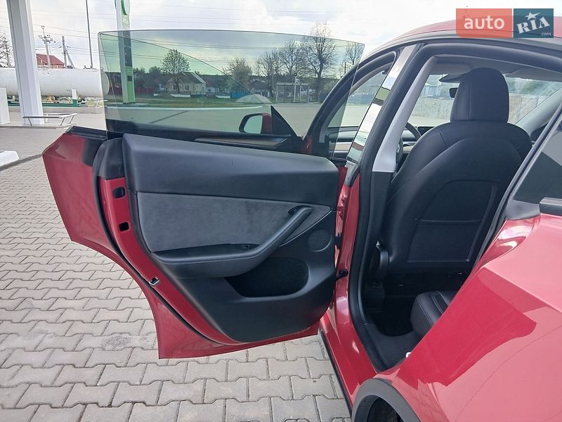 Внедорожник / Кроссовер Tesla Model Y 2022 в Виннице