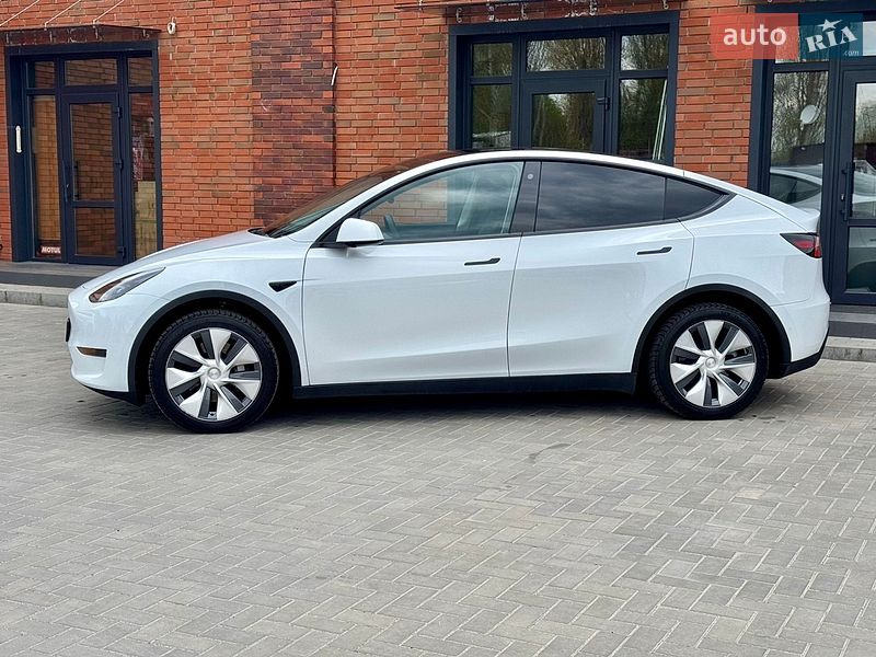 Внедорожник / Кроссовер Tesla Model Y 2021 в Кременчуге