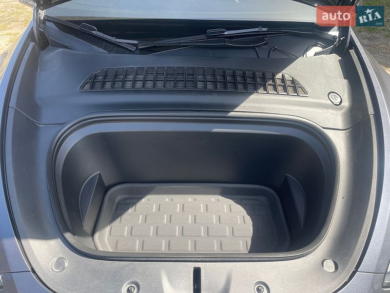 Внедорожник / Кроссовер Tesla Model Y 2023 в Березному